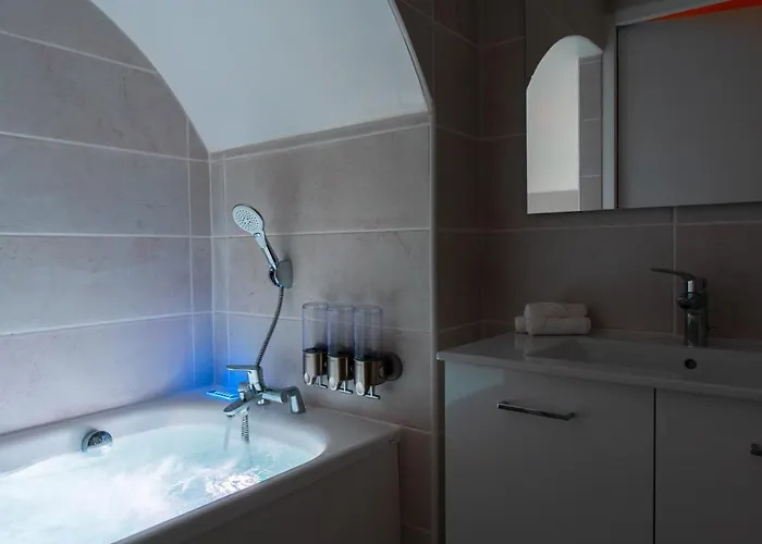 Apartment Le Boheme - Spa/netflix/wifi Fibre - Sejour Lozere Mende